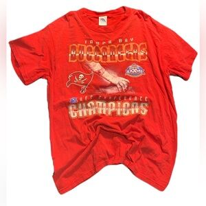 💛 Vintage Tampa Bay Buccaneers NFC Champion T-Shirt Super Bowl XXXVII Distressed
